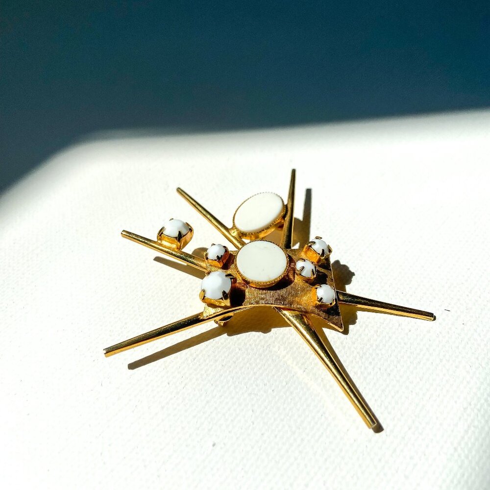 Gold 1950s Atomic Brooch